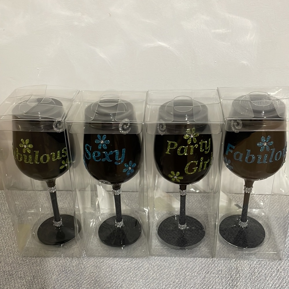Set of 4 black glass wine glasses 2 - Fabulous, 1 -Sexy and 1 -Party Girโฆ